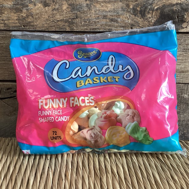 OMG Candy Posing Pouch – EveryMarket